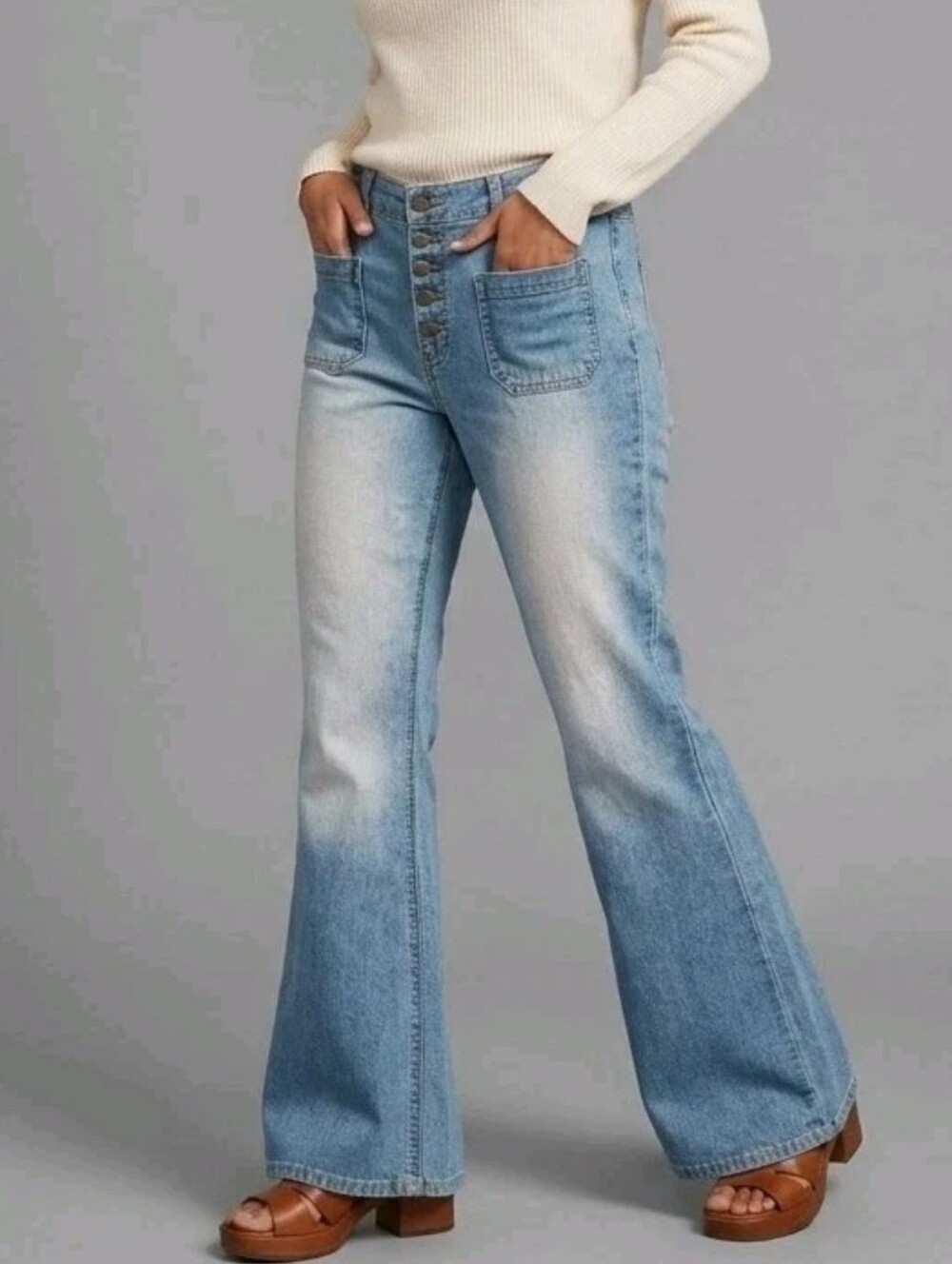 Y2K Retro Flare Jeans 31x27  Light Wash Button Fly Patch Pockets Thin Denim